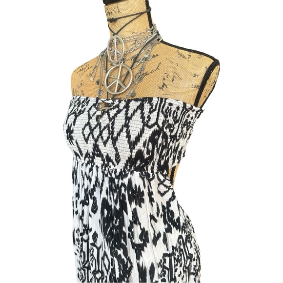 ANTHRO - RAVIYA women's Black and White Summer Strapless Dress - SIZE L - LARGE - Picture 10 of 17